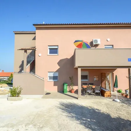 B&b-3 By Interhome
