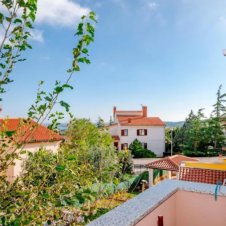 B&b-3 By Interhome Appartement Ližnjan