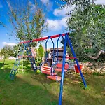 B&b-3 By Interhome * Ližnjan