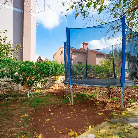 B&b-3 By Interhome Apartment Ližnjan